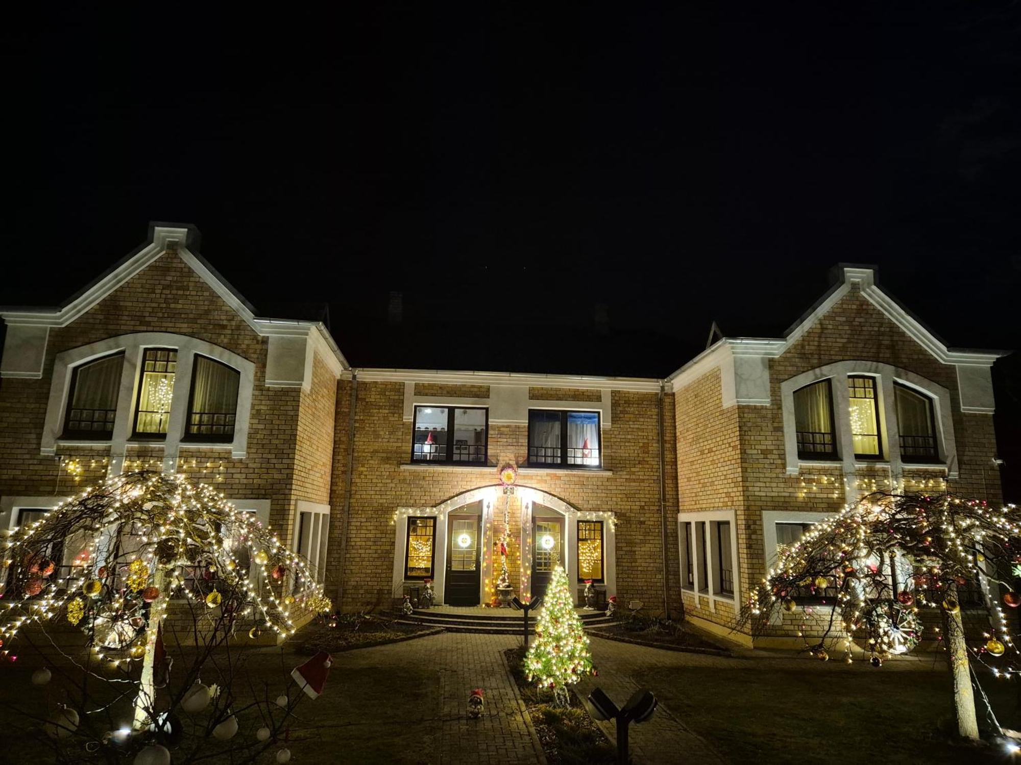 Villa Leonardo ベンツピルス エクステリア 写真